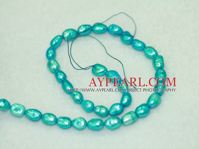 Freshwater pearl beads, dyed peacock blue, 8-9mm baroque. Sold per 15-inch strand.