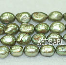 Freshwater pearl beads, dyed green, 8-9mm baroque. Sold per 15-inch strand.