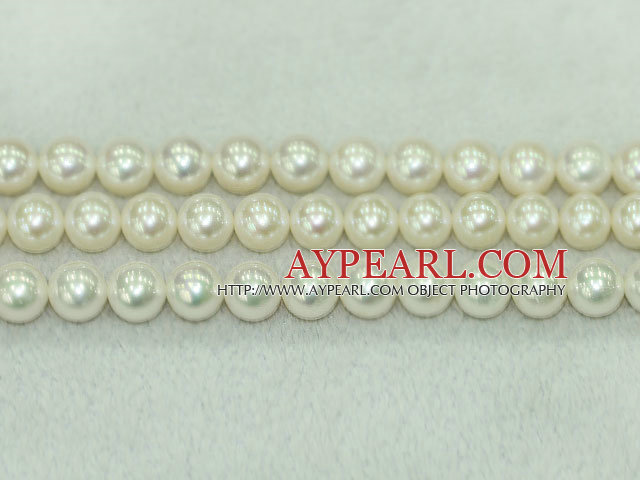 Freshwater pearl beads, white, 8-9mm round. AA grade. Sold per 15.7-inch strand